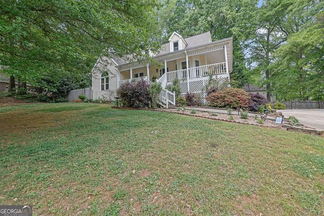 404 Kelly Circle, Woodstock, GA 30188