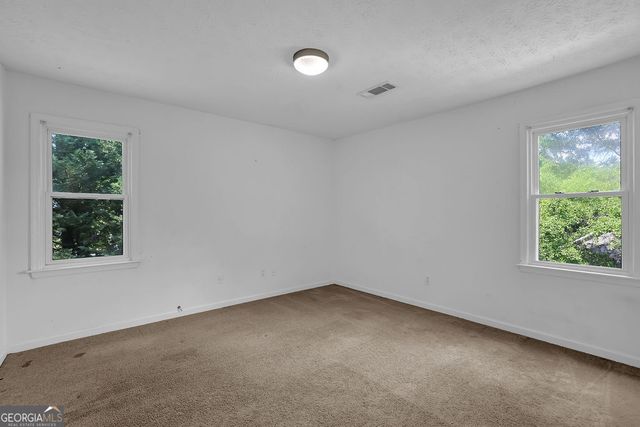 404 Kelly Circle, Woodstock, GA 30188