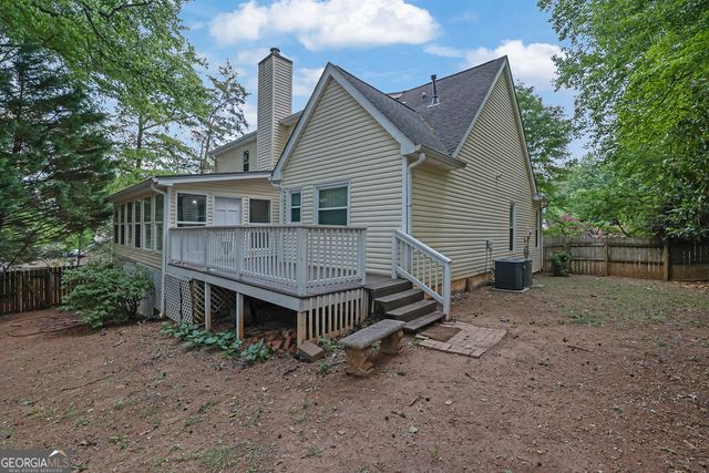 404 Kelly Circle, Woodstock, GA 30188