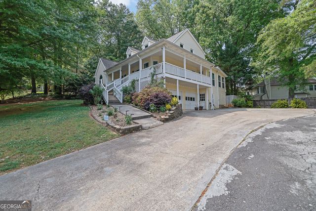 404 Kelly Circle, Woodstock, GA 30188