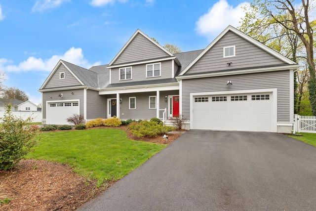 9 Orchard Pl 9, Foxboro, MA 02035