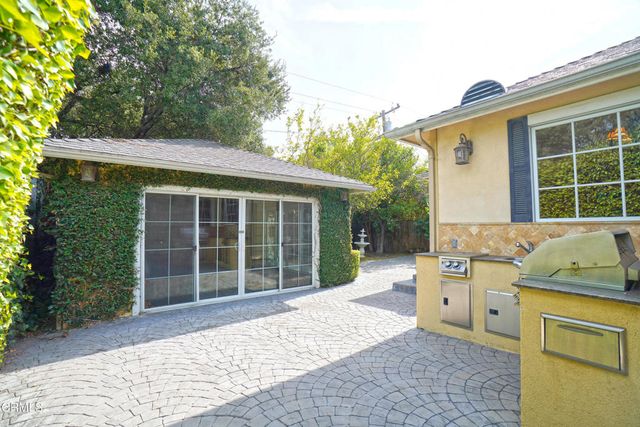 2340 Brigden Road, Pasadena, CA 91104