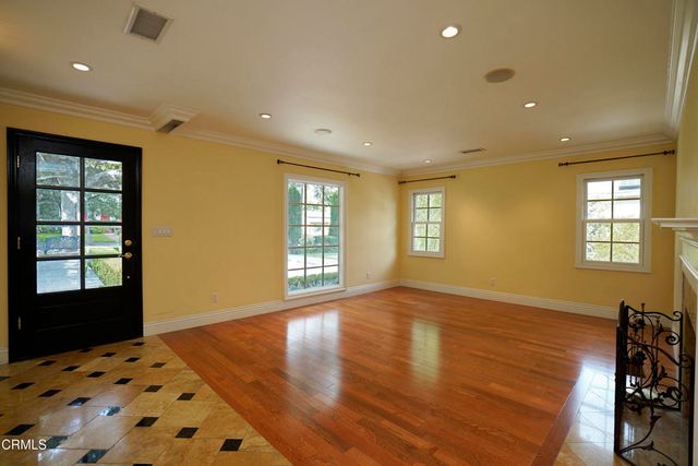 2340 Brigden Road, Pasadena, CA 91104