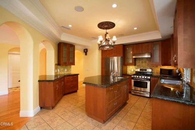 2340 Brigden Road, Pasadena, CA 91104