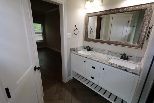 150 Harbour Town Circle, Montgomery, TX 77356