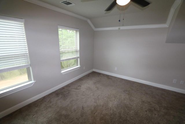 150 Harbour Town Circle, Montgomery, TX 77356