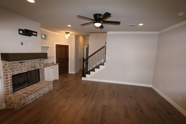 150 Harbour Town Circle, Montgomery, TX 77356