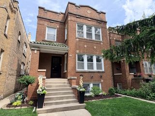 6302 W Holbrook Street G, Chicago, IL 60646