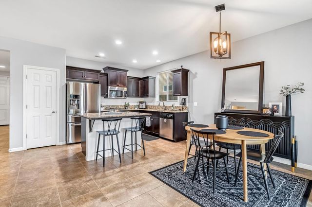 3940 Chessa Lane, Clovis, CA 93619