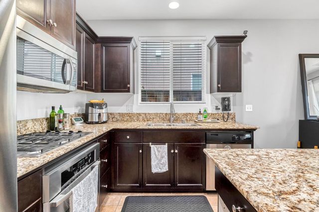 3940 Chessa Lane, Clovis, CA 93619