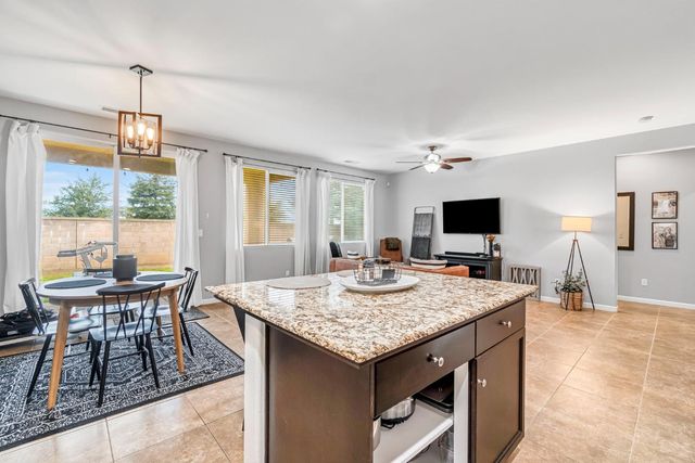 3940 Chessa Lane, Clovis, CA 93619