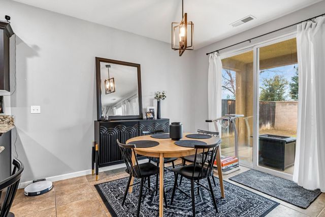 3940 Chessa Lane, Clovis, CA 93619