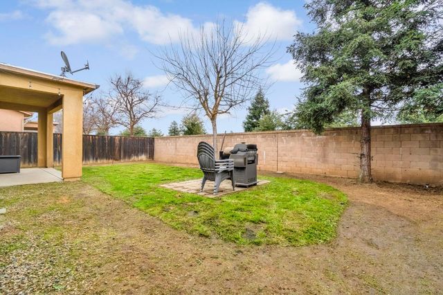 3940 Chessa Lane, Clovis, CA 93619