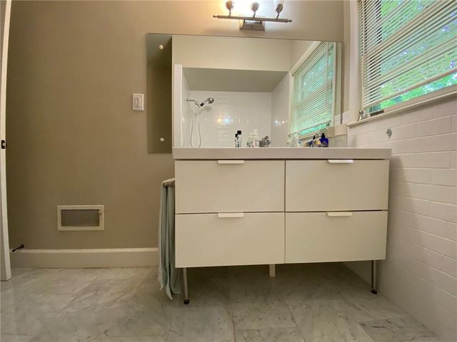 5810 Brookgreen Road, Atlanta, GA 30328