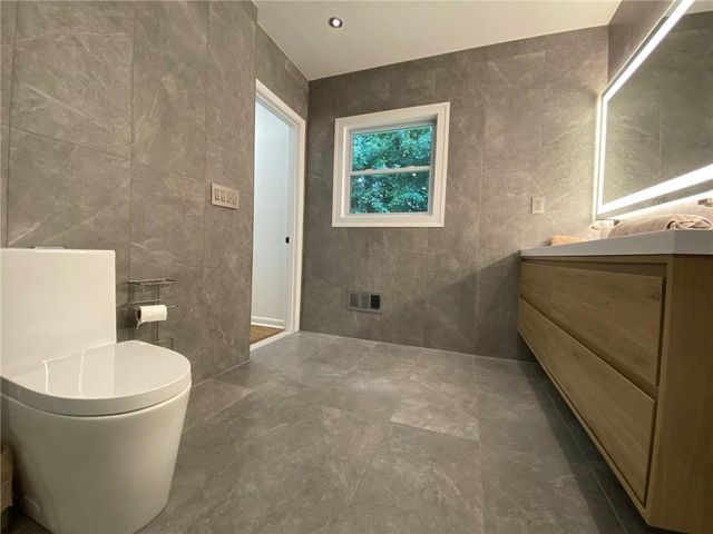 5810 Brookgreen Road, Atlanta, GA 30328