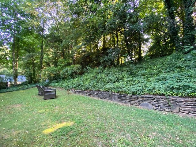 5810 Brookgreen Road, Atlanta, GA 30328