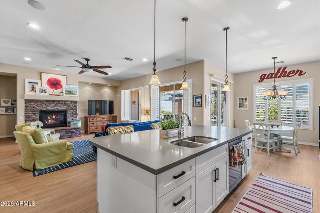 5530 W DESPERADO Way, Phoenix, AZ 85083