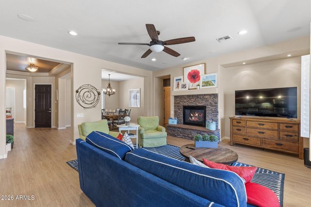 5530 W DESPERADO Way, Phoenix, AZ 85083