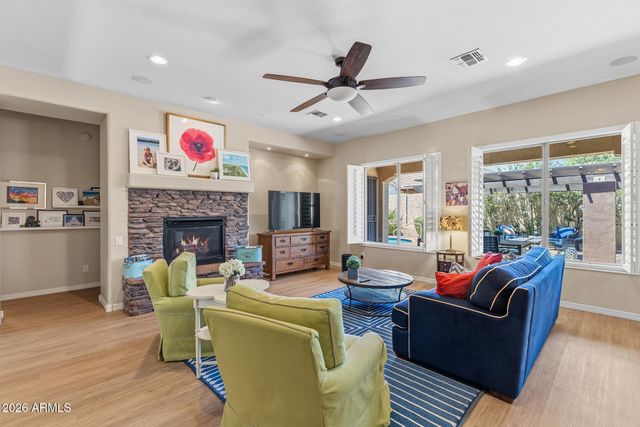 5530 W DESPERADO Way, Phoenix, AZ 85083