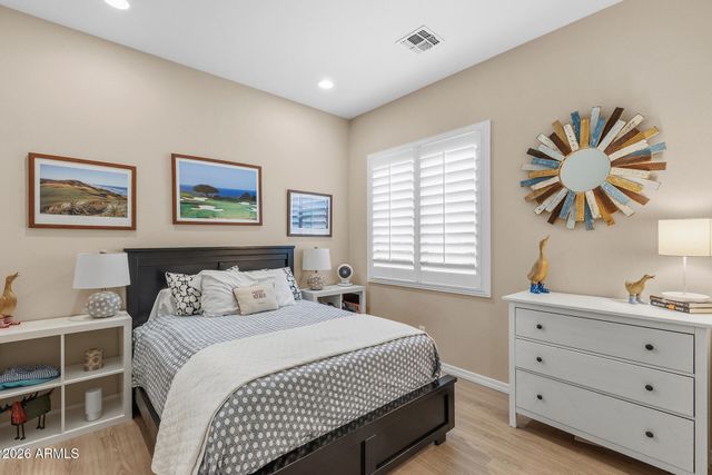 5530 W DESPERADO Way, Phoenix, AZ 85083