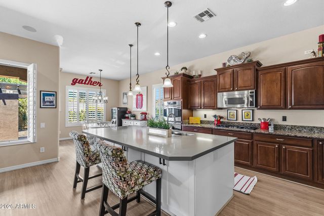 5530 W DESPERADO Way, Phoenix, AZ 85083