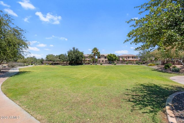 5530 W DESPERADO Way, Phoenix, AZ 85083