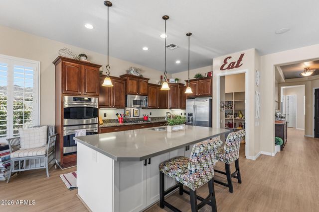 5530 W DESPERADO Way, Phoenix, AZ 85083