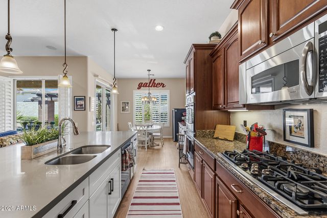 5530 W DESPERADO Way, Phoenix, AZ 85083