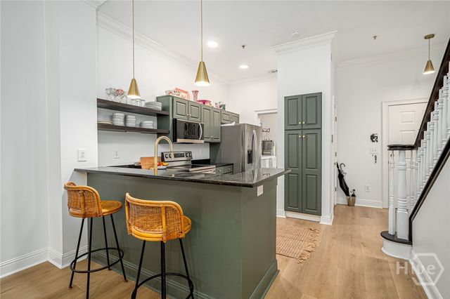 329 W Charlton Street, Savannah, GA 31401