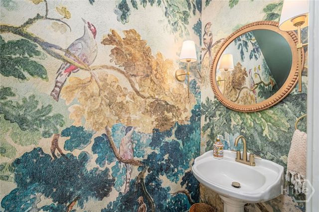 329 W Charlton Street, Savannah, GA 31401