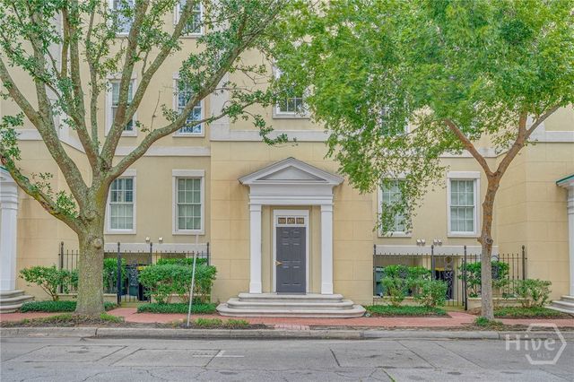 329 W Charlton Street, Savannah, GA 31401