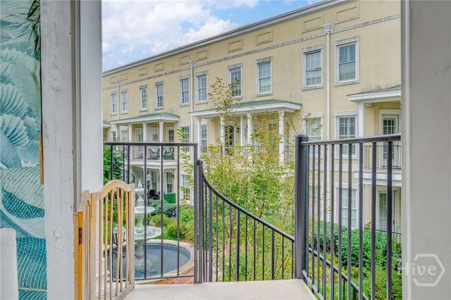 329 W Charlton Street, Savannah, GA 31401