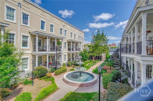 329 W Charlton Street, Savannah, GA 31401