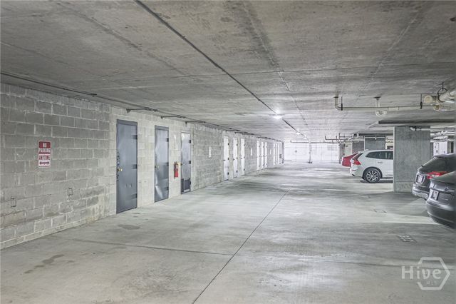 329 W Charlton Street, Savannah, GA 31401