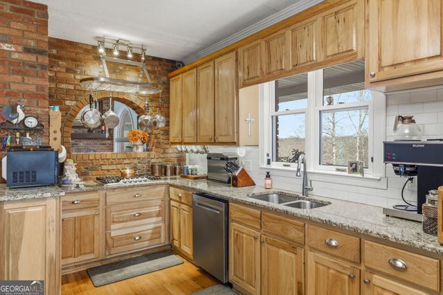 401 Herrin Road, Cornelia, GA 30531