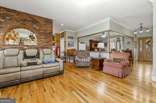 401 Herrin Road, Cornelia, GA 30531