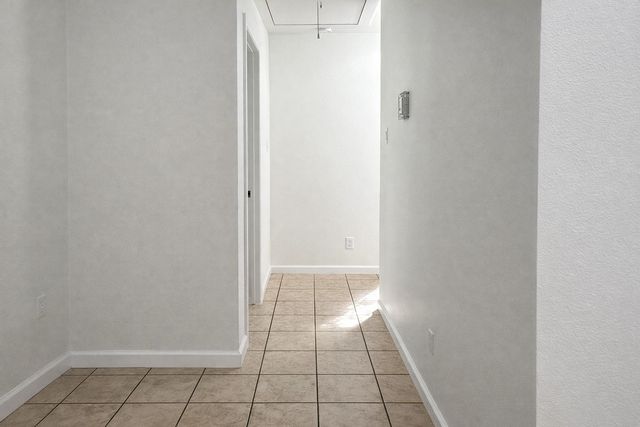 6619 Carver Road B, Houston, TX 77091