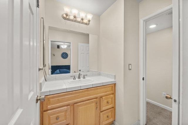 5861 Muldrow Rd, Sacramento, CA 95841