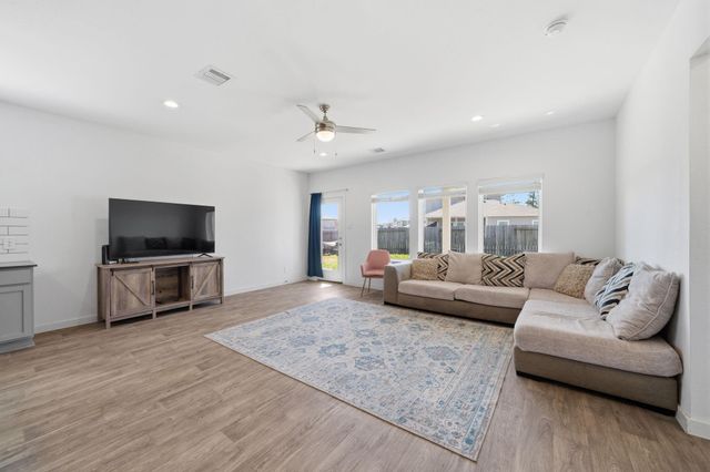 14303 Garden Creek Court, Conroe, TX 77384