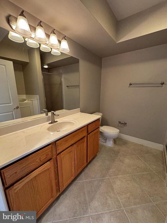 Image 9 of property listing at 1 DOCK ST #304, Crisfield, MD 21817