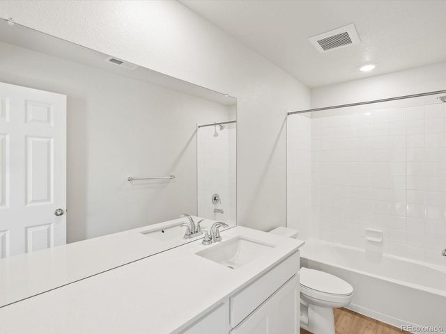 532 97th Avenue, Greeley, CO 80634