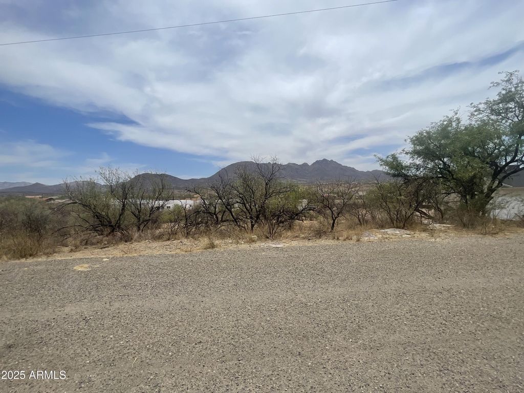 1858 CIRCULO GLORIETA -- 309, Rio Rico, AZ 85648