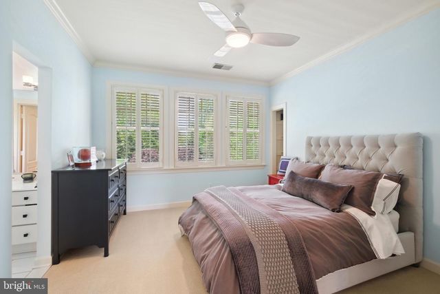 11724 GAINSBOROUGH RD, Potomac, MD 20854