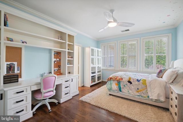 11724 GAINSBOROUGH RD, Potomac, MD 20854