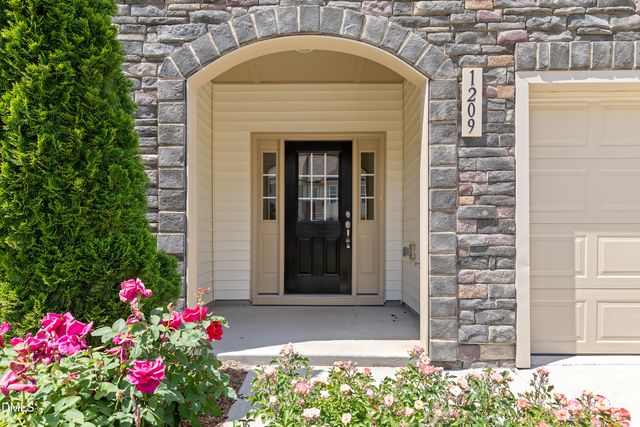 1209 Scholar Drive, Durham, NC 27703