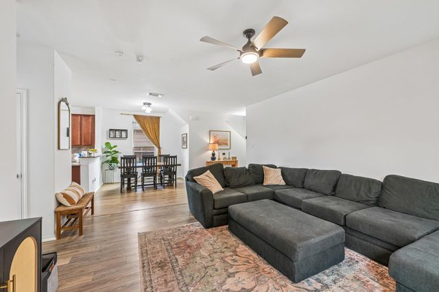 216 La Dera Drive, Liberty Hill, TX 78642