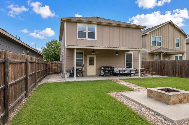 216 La Dera Drive, Liberty Hill, TX 78642