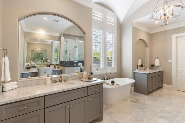 79 Simon Lake Lane, The Woodlands, TX 77381