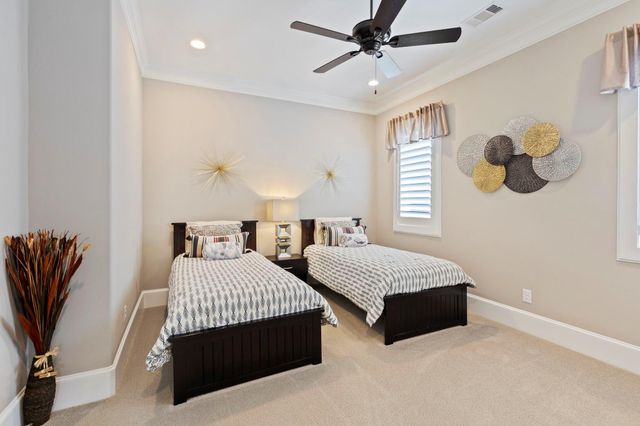 79 Simon Lake Lane, The Woodlands, TX 77381