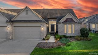 20472 Columbia Drive, Macomb Township, MI 48044